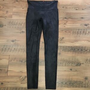 SPANX Faux Leather Black Smoothing Suck In Comfy‎ Leggings Size Medium
